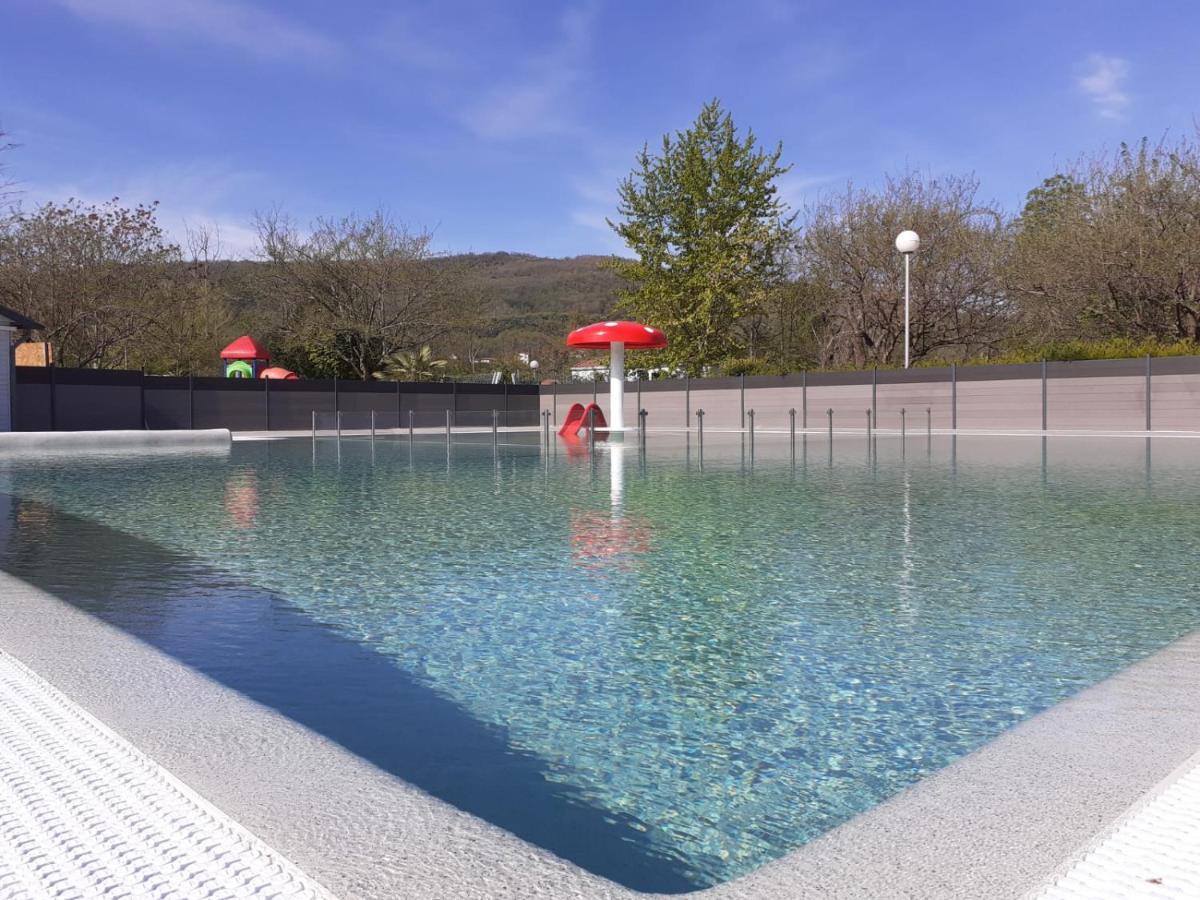 Camping Du Lac Foix Exterior foto