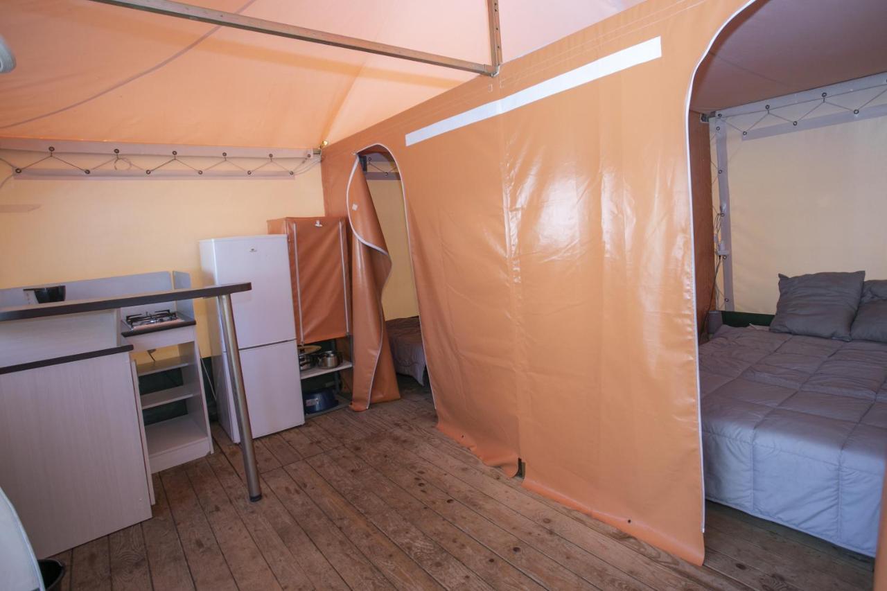 Camping Du Lac Foix Exterior foto